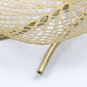Metal Wall Art Decoration Luxury Golden with Cut-out Discs